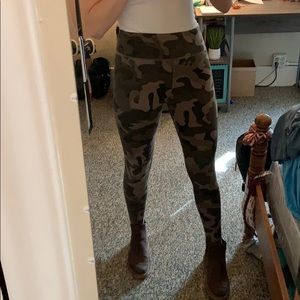 Camo leggings